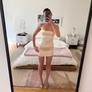 Oh Polly strapless dress